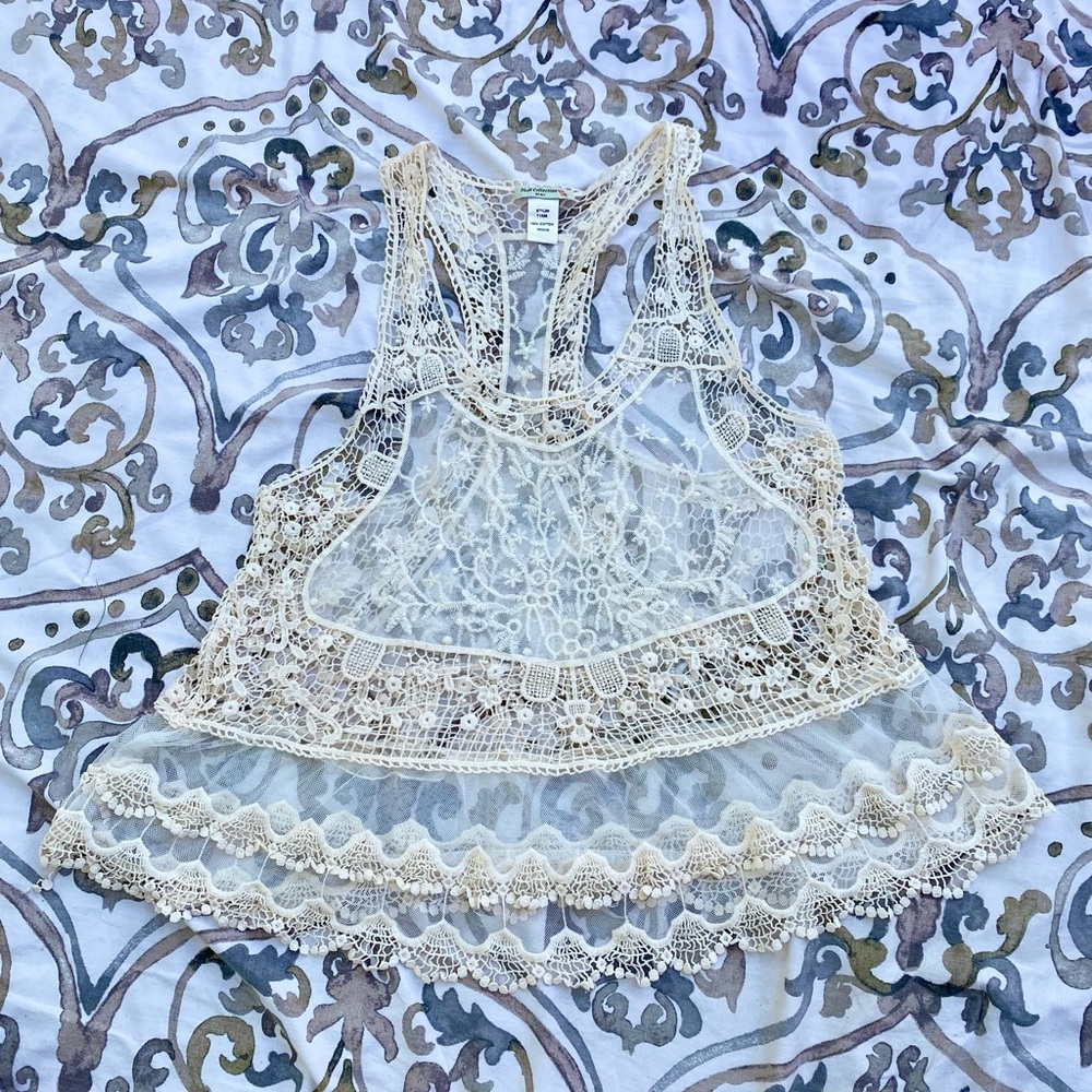 Vivid Collection of NY | Crochet Lace Tank Medium